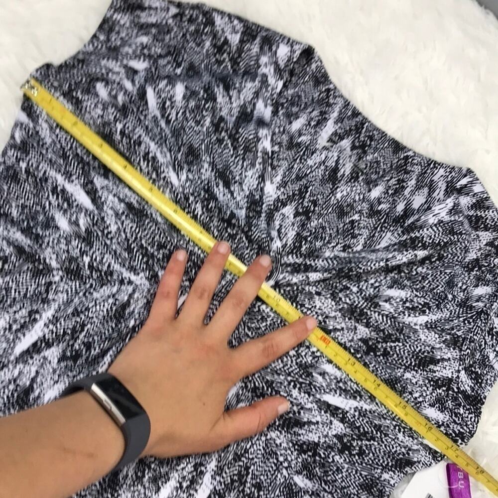 NWT SOYBU Patterned Dress - Picture 8 of 12